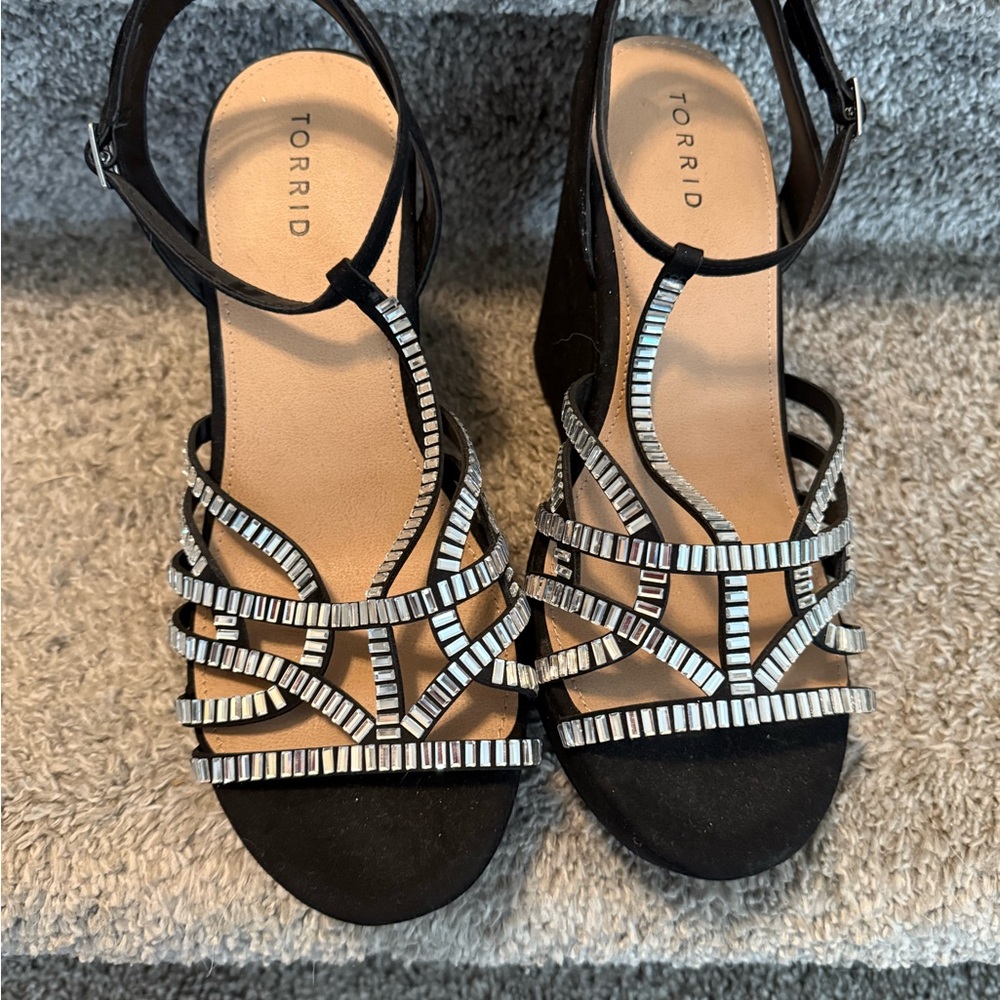 Torrid Black and Silver Strappy Wedges